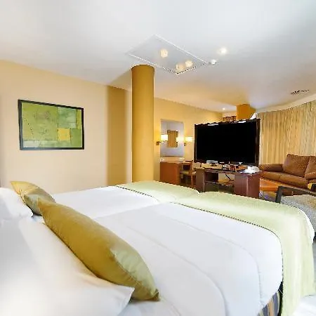 Bull Astoria מלון 3*