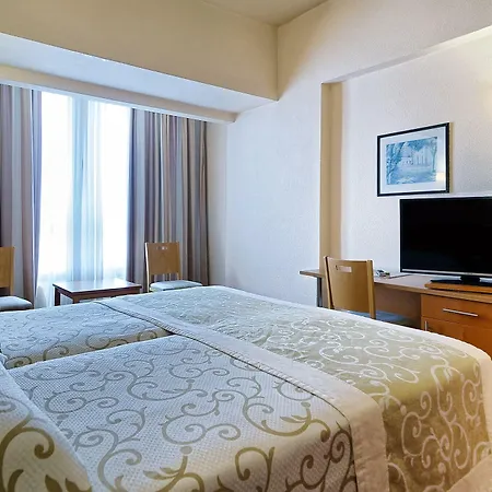 Bull Astoria מלון