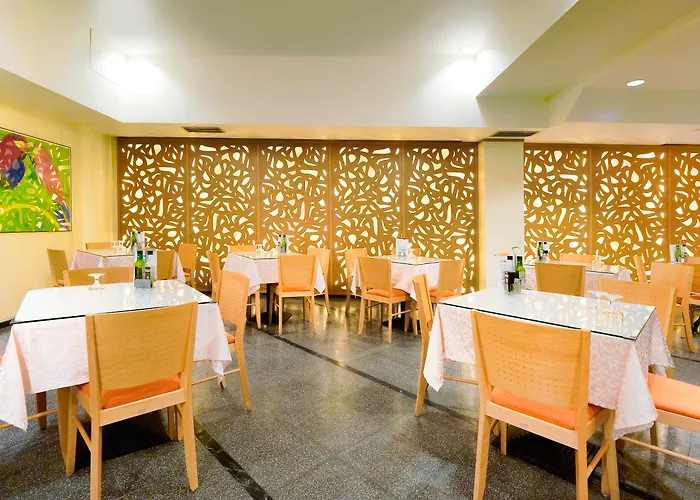 Bull Astoria Готель 3*