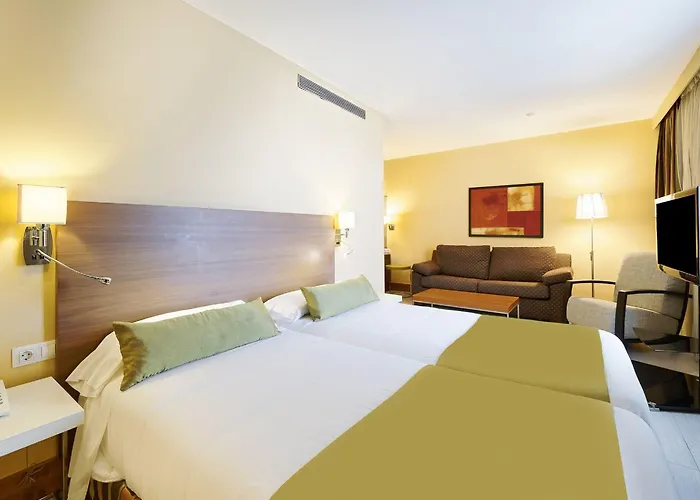 Bull Astoria Готель