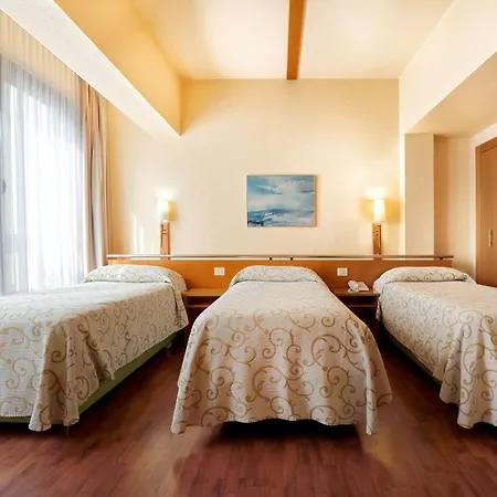 Bull Astoria Hotel 3*