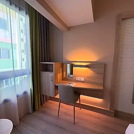 Bull Astoria 3*