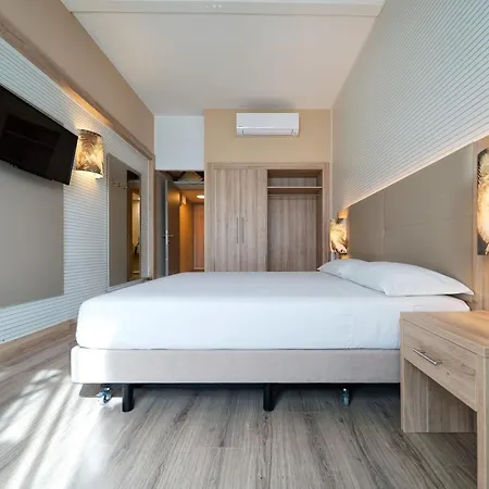 Hotel Bull Collection Canteras 4*