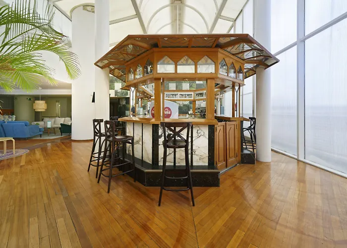 Bull Astoria 酒店 3*